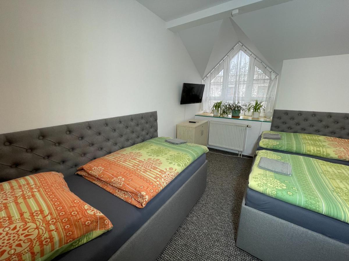 Hotel Colchi Unicov Ngoại thất bức ảnh